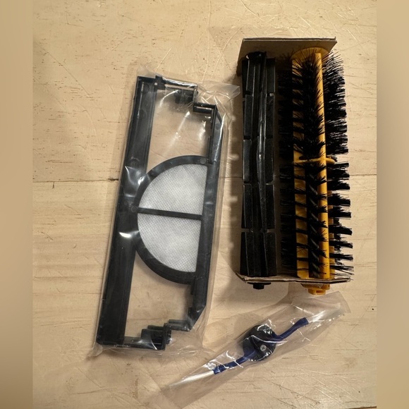 iRobot Roomba Replacement Parts - Picture 1 of 1